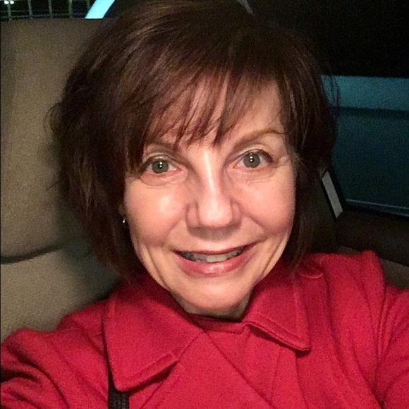 Meet your Posher, Diane - Picture 1 of 7